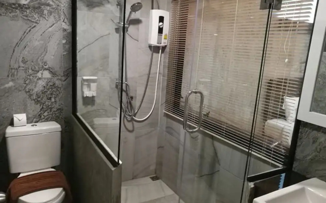 T4 Hotel Sisaket