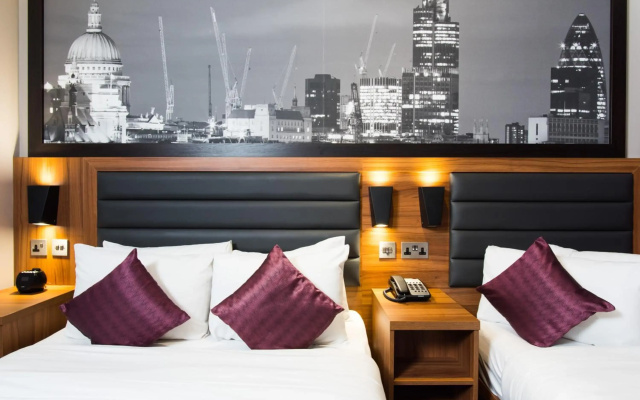 London Court Hotel