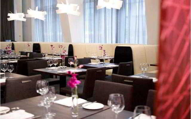 Отель Crowne Plaza Hotel Manchester City Centre Великобритания, Манчестер - отзывы, цены и фото номеров - забронировать отель Crowne Plaza Hotel Manchester City Centre онлайн питание