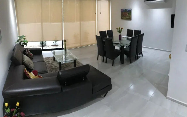 Casa PlayaDelCarmen 515 by Sinbad