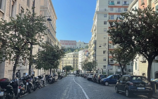 Apartment 200 m From Piazza del Plebiscito