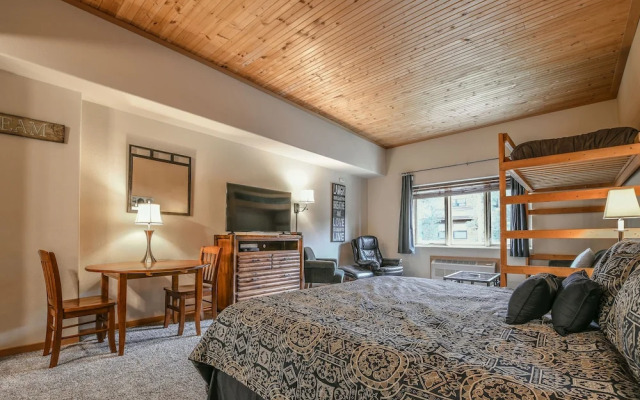 Gateway Lodge 5002 by SummitCove Vacation Lodging