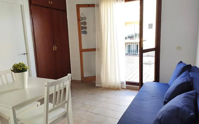 Apartamentos Sol y Mar Segur 3000