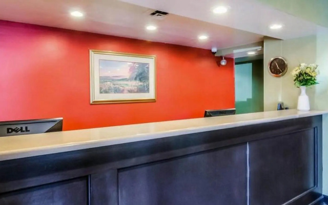 Econo Lodge