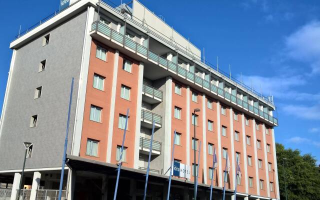 Idea Hotel Torino Mirafiori вид на фасад
