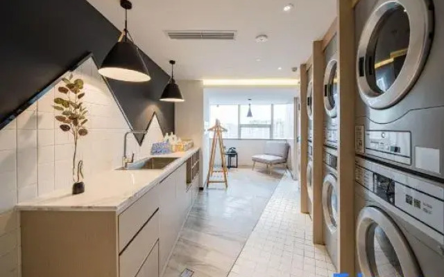 Atour S Hotel Wenshu Yuan MonasterySubway Station, Chunxi Road