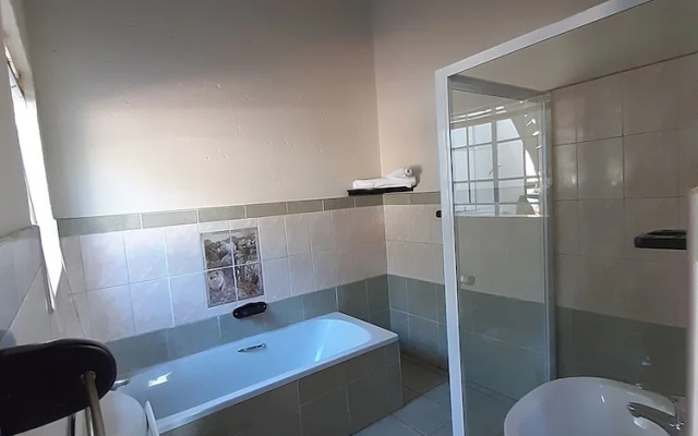 Midrand Oasis Guesthouse