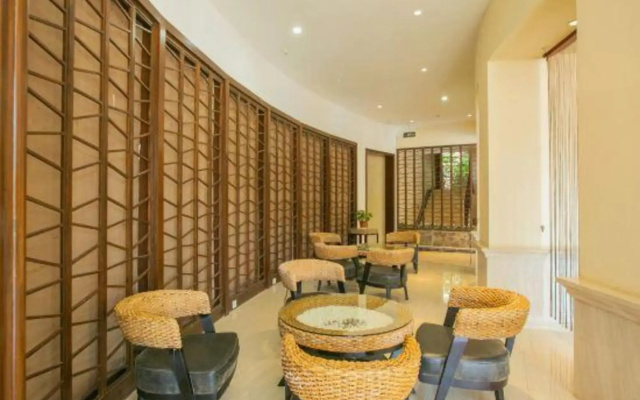 Xianshan Liuyun Holiday Hotel