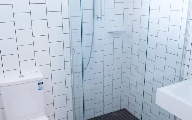 BUNK Surfers Paradise - International Backpacker Hostel