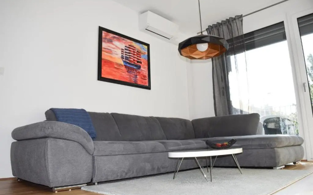 Cosy new Apartment 3min to VIC/Uno-City and Danube