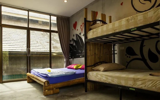 Saparote Hostel