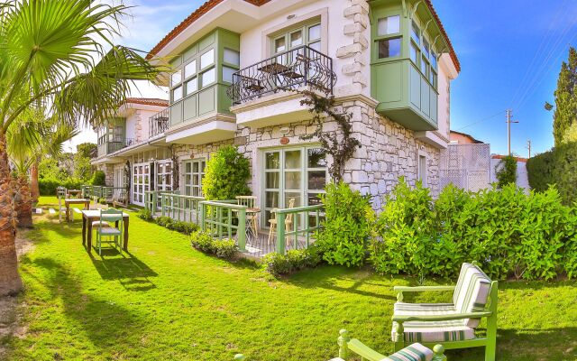 Отель Palas Alacati - Adults Only Чешме вид на фасад