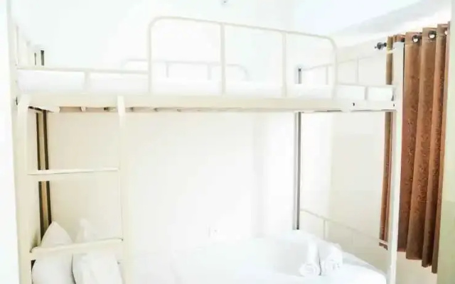 Comfortable 2BR Apartment at Springlake Summarecon By Travelio