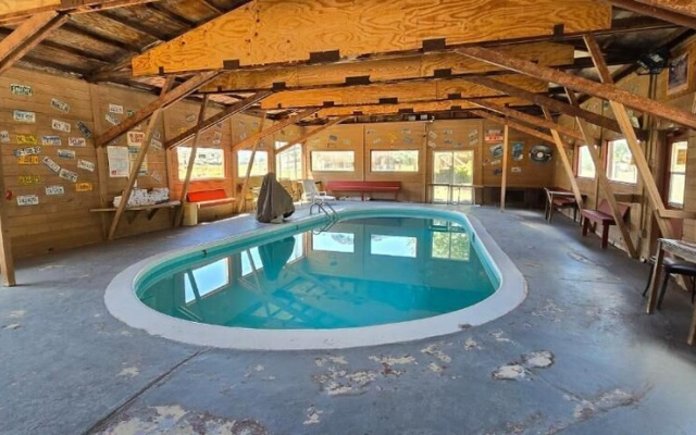 Luxury Cabin with Mountain View 2B