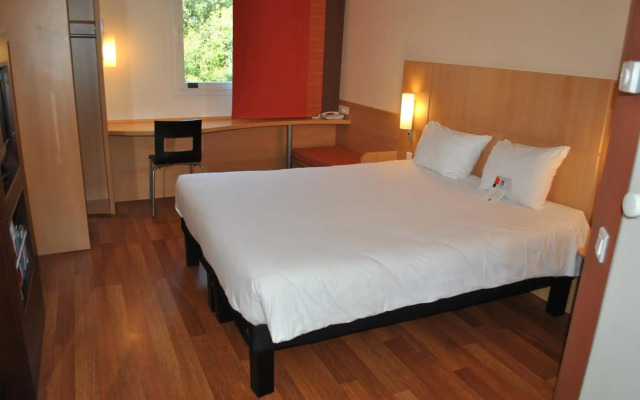 ibis Loriol Le Pouzin