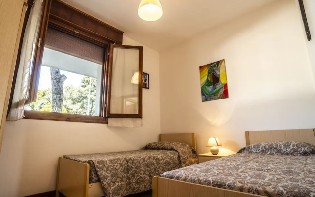 Cozy Holiday Home in Lido di Volano near Sea