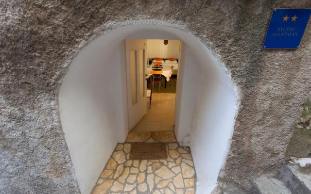 Studio Apartment Nihar