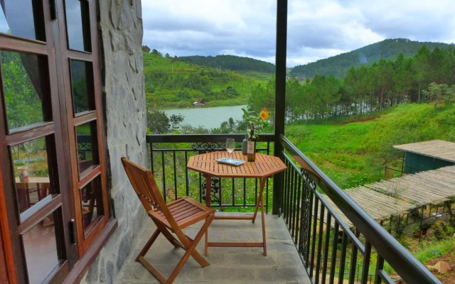 Zen Cafe Lakeside