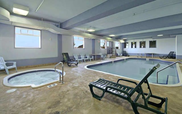 Super 8 by Wyndham Fort Saskatchewan