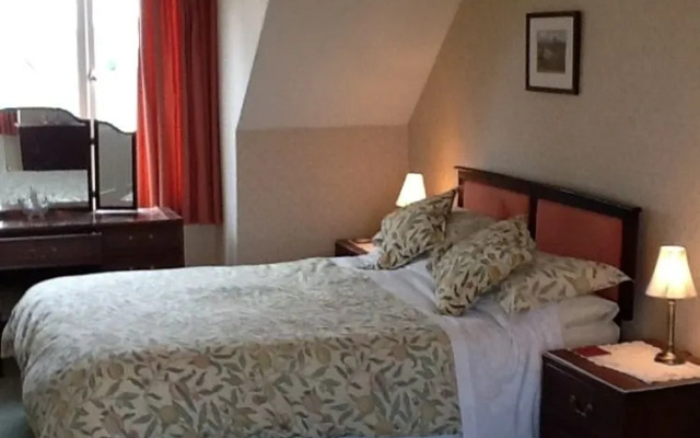 Hillcrest House Bed & Breakfast