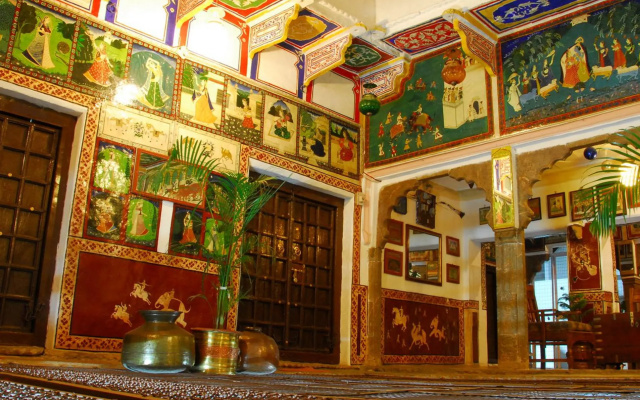 Haveli Braj Bhushanjee Heritage Hotel