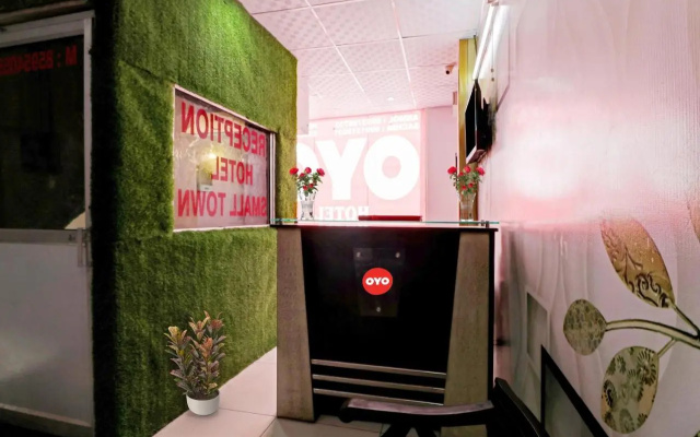 OYO 88123 Hotel Small Town