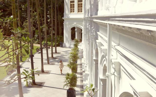 Отель Raffles Singapore вид на фасад