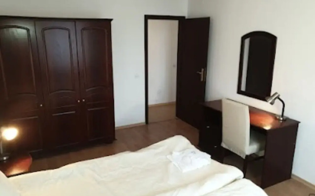 2 Bedroom Mountain View