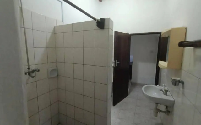 Kivulini House Diani 5 bedroom with pool