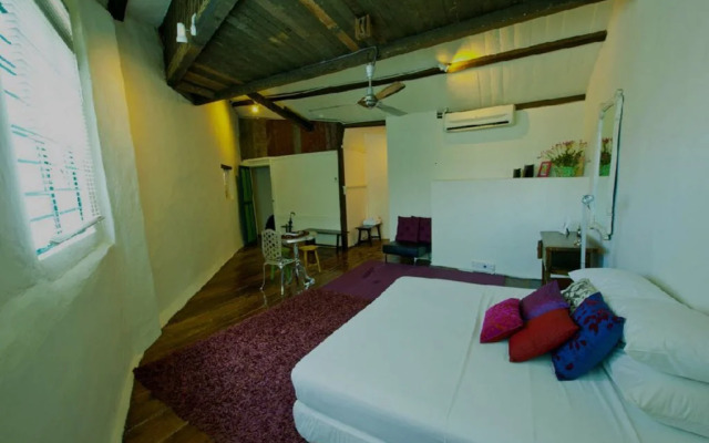Straits Collection Hotel