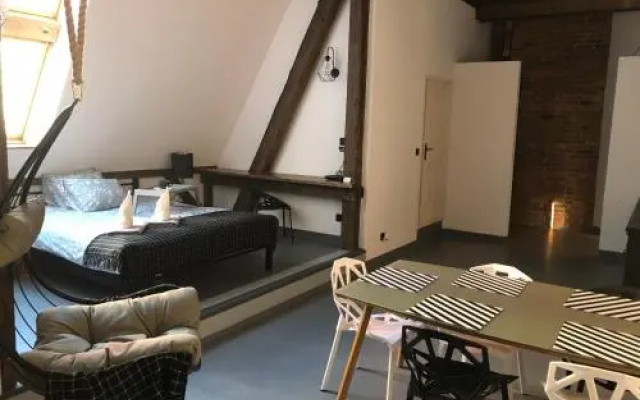 LivingRoom 4A