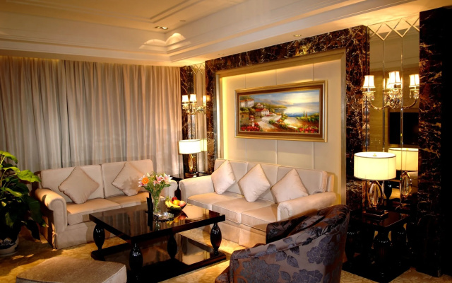 Haoyin Gloria Plaza Hotel