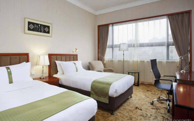 Holiday Inn Zhengzhou by IHG