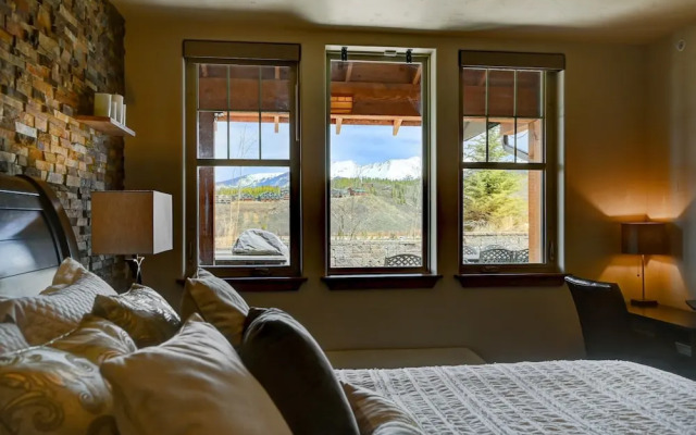 Cozens Pointe I-101 2 Bedroom Condo by RedAwning