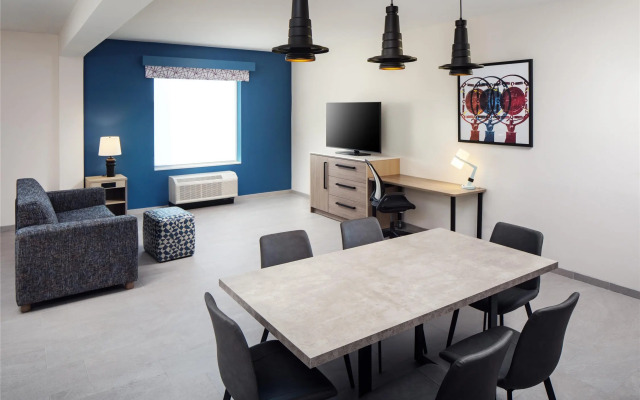 Home2 Suites By Hilton Memphis Downtown