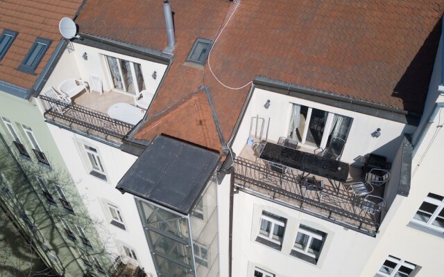 Апартаменты Czech Lofts Apartments вид на фасад