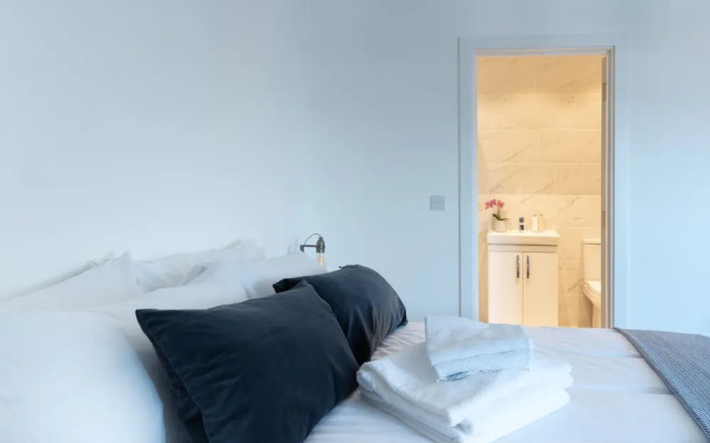 Brand new 2 bed flat with Amazing Views