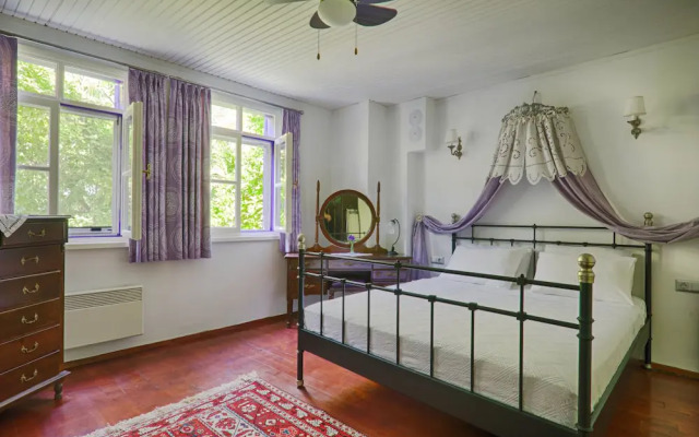 Amaranda Ada Evi - Adults Only