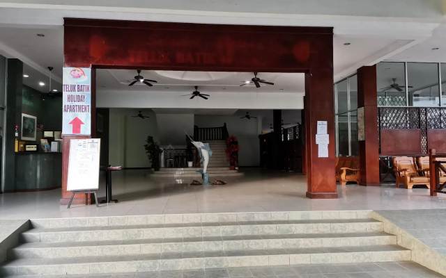 Teluk Batik Holiday Apartment
