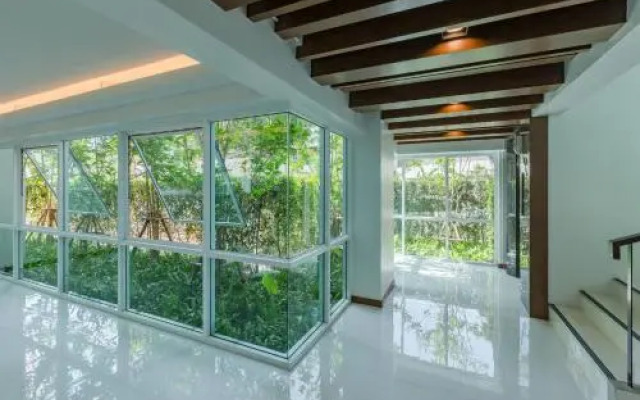 Thongchen Residence