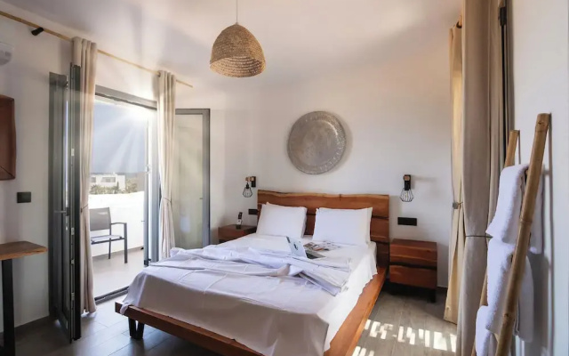 Filia Skyros Suites