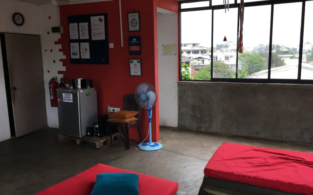 Colombo Beach Hostel