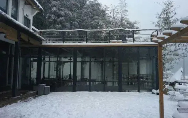 Cloud 9 Yunwai Boutique Inn