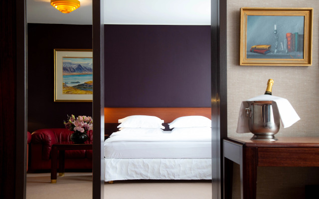 Отель Holt - The Art Hotel