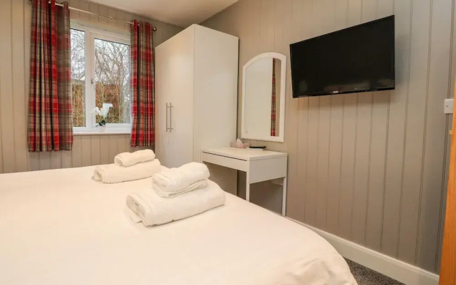Holly Lodge