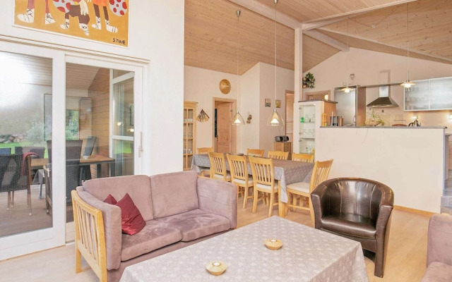 6 Person Holiday Home in Ringkobing