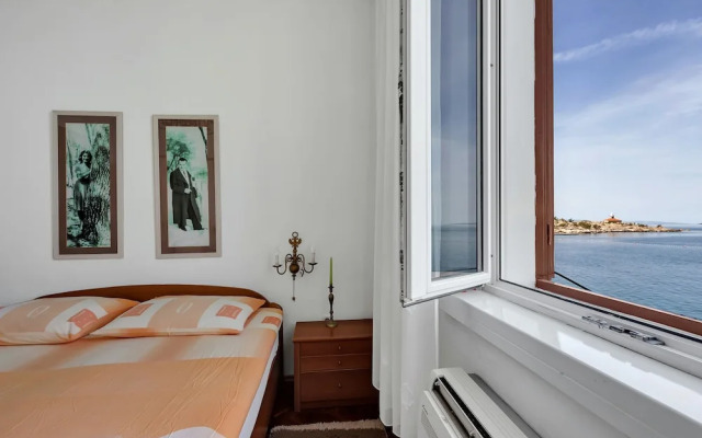 Beach rooms Riviera