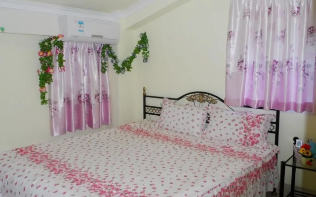 Romantic Huayuan Inn