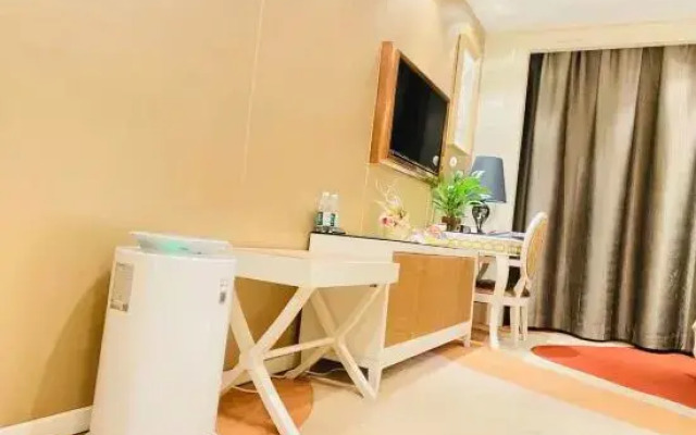 Huanuo Xinjinglun International Hotel