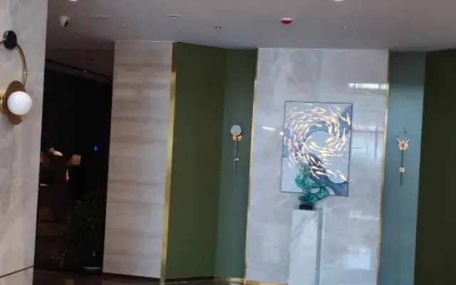 Scenic Hotel